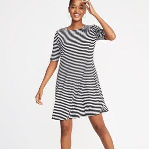 Old Navy Jersey Swing Dress Black & White XS